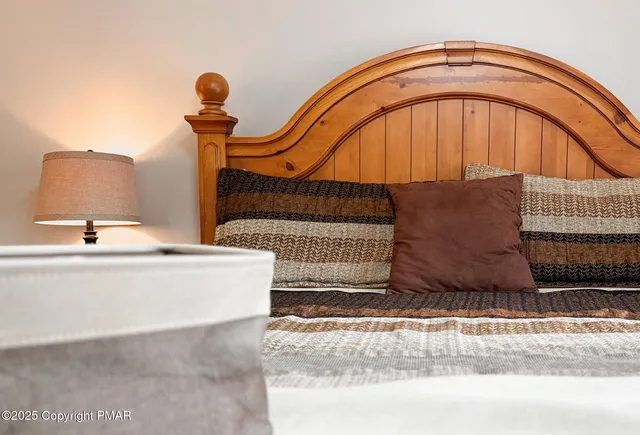 $255,000 | 69 Telemark Lake, Lake Harmony, PA 18624