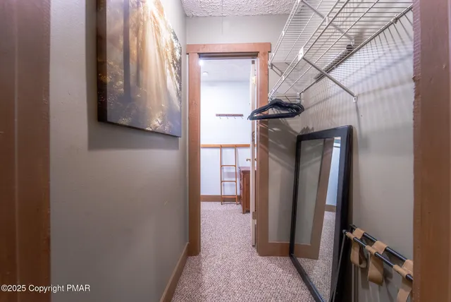 $255,000 | 69 Telemark Lake, Lake Harmony, PA 18624