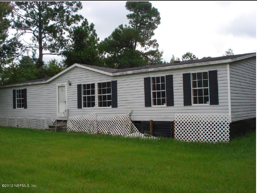 4450 Lori Loop Road Keystone Heights, FL 32656 - Photo 1 of 10 Front