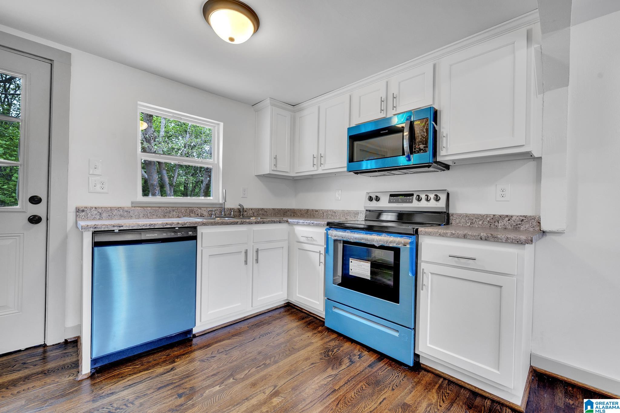 900 Absher Street Gardendale, AL 35071 - Photo 7 of 22