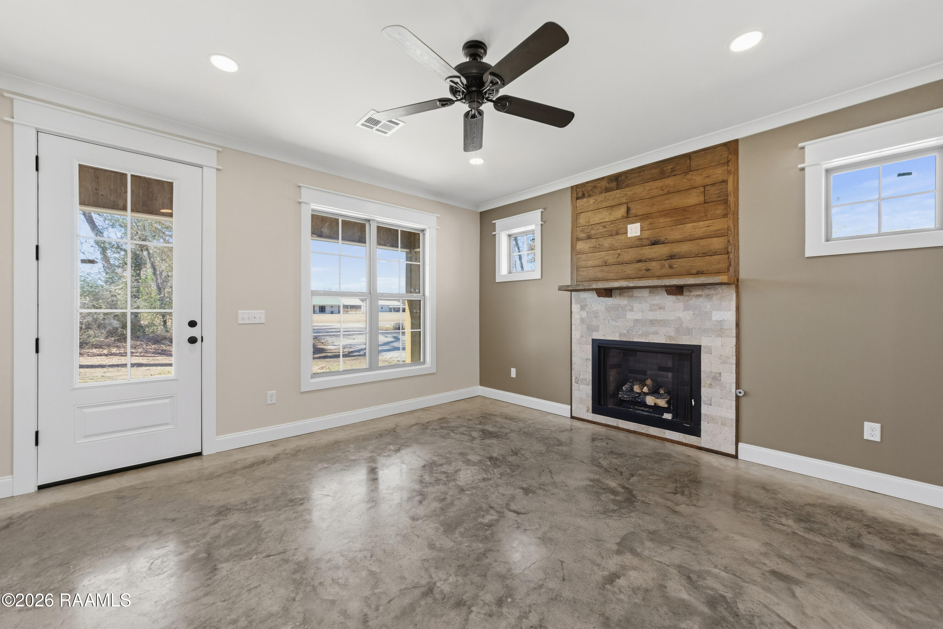 104 Suncan Road Sunset, LA 70584 - Photo 3 of 31 104 Suncan Rd -22
