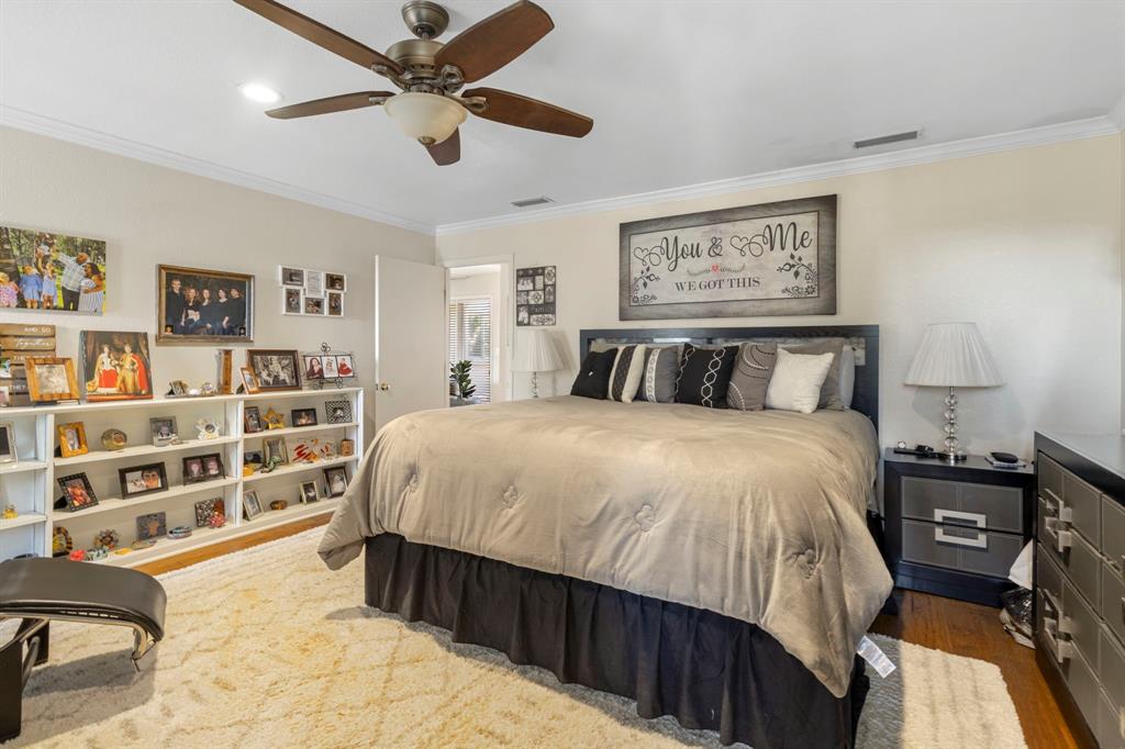 905 Crowley Road Arlington, TX 76012 - Photo 22 of 40