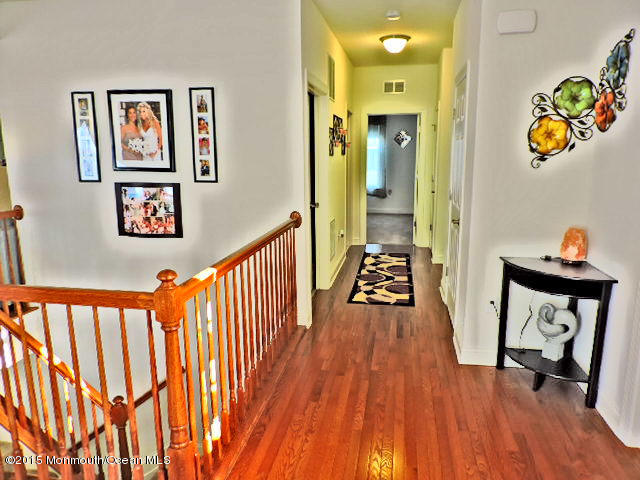 48 Riva Ridge Road Manalapan, NJ 07726 - Photo 11 of 17 Hallway