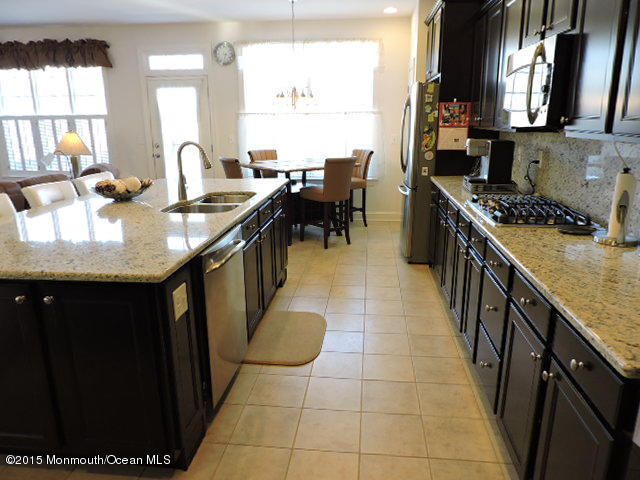 48 Riva Ridge Road Manalapan, NJ 07726 - Photo 3 of 17 Kitchen View