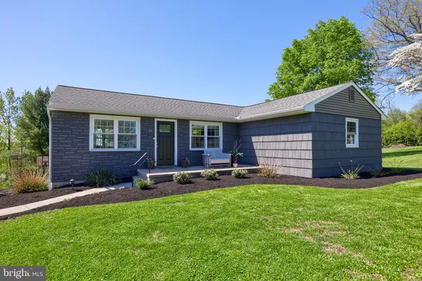 $384,900 | 96 West Main Street, Brownstown, PA 17508