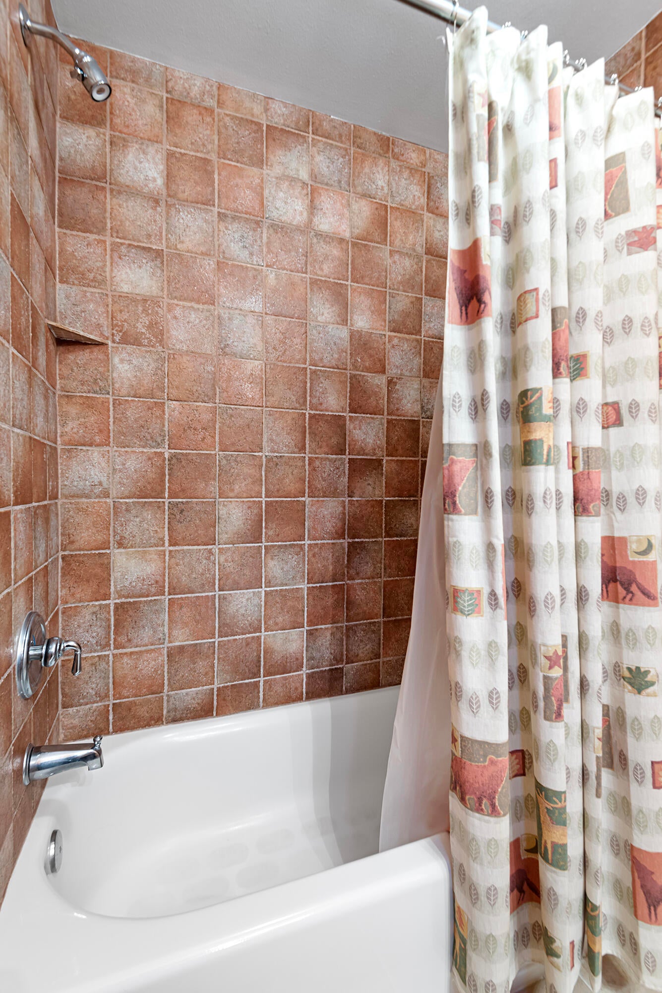70523 Salal Black Butte Ranch, OR 97759 - Photo 23 of 37 Front Hall Bathroom