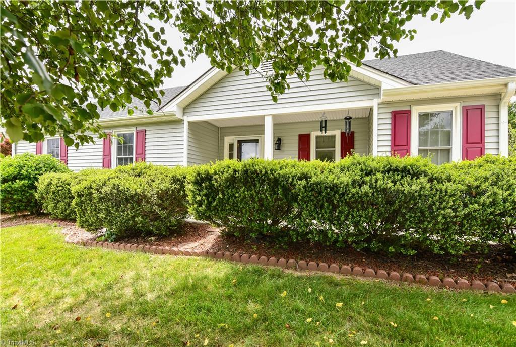 2108 Acorn Ridge Road Greensboro, NC 27407 - Photo 1 of 29 Gallery Image 1