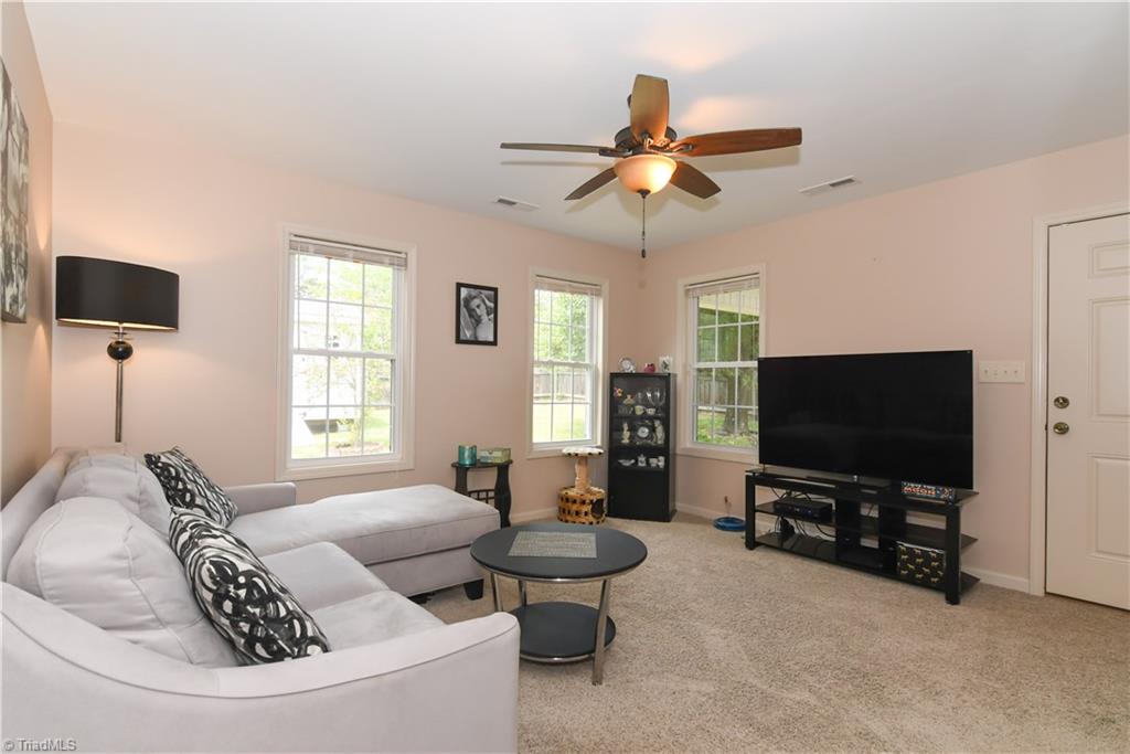 2108 Acorn Ridge Road Greensboro, NC 27407 - Photo 12 of 29 Gallery Image 12