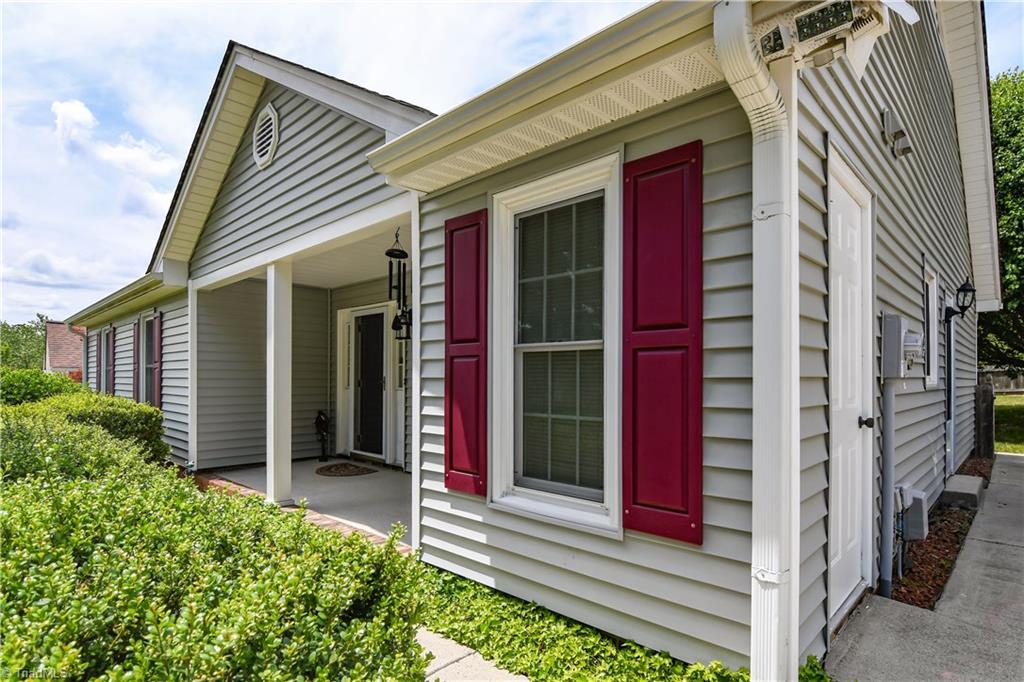 2108 Acorn Ridge Road Greensboro, NC 27407 - Photo 3 of 29 Gallery Image 3