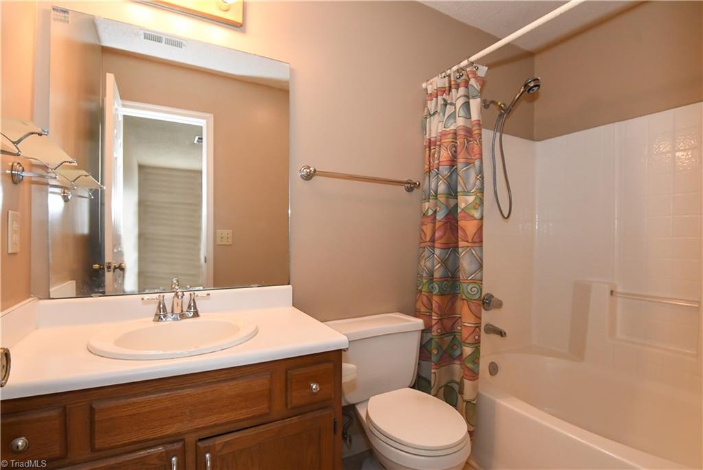 2108 Acorn Ridge Road Greensboro, NC 27407 - Photo 21 of 29 Gallery Image 21