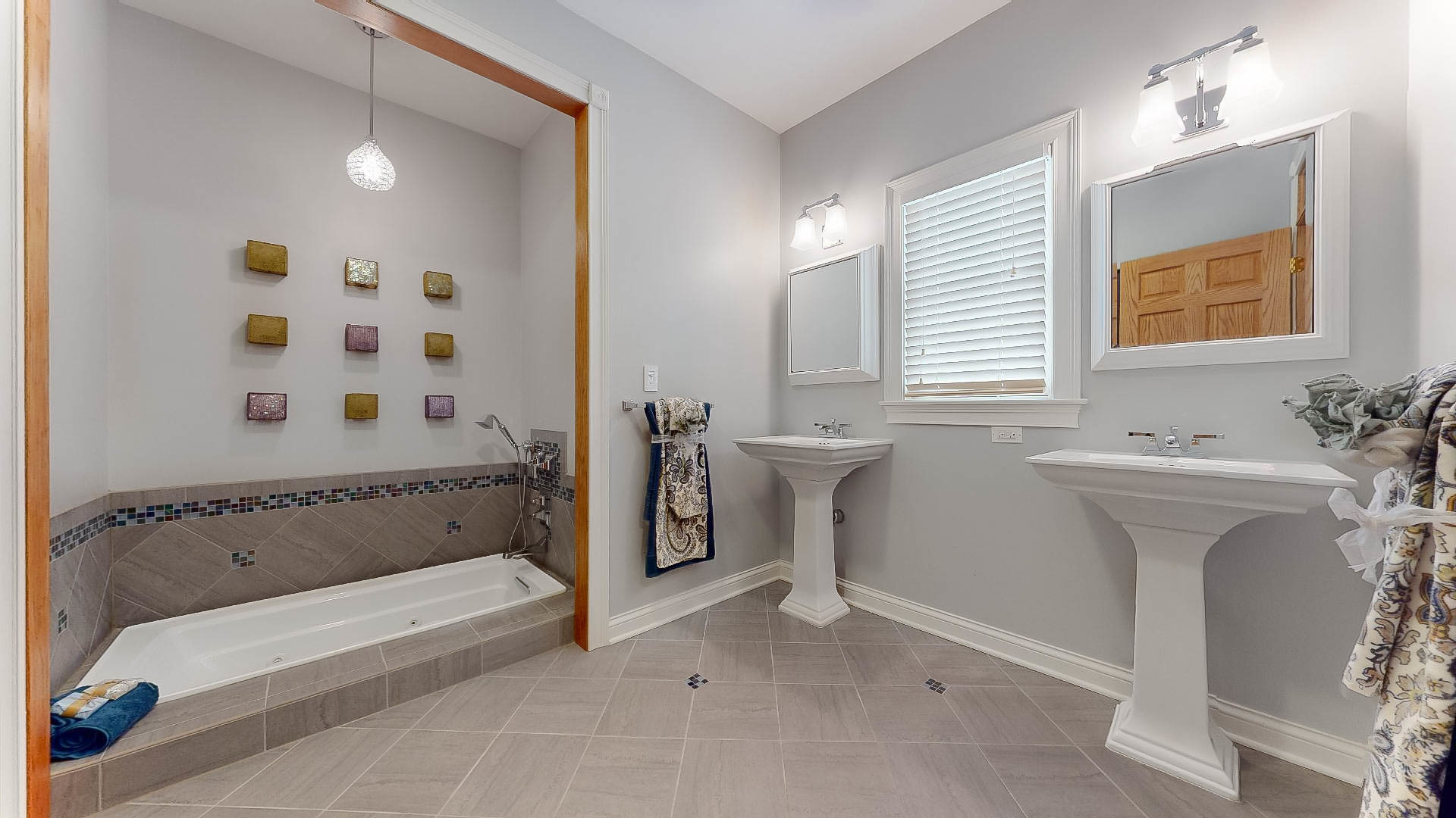 1575 Orchard Road Wheaton, IL 60189 - Photo 15 of 47 Gallery Image 15