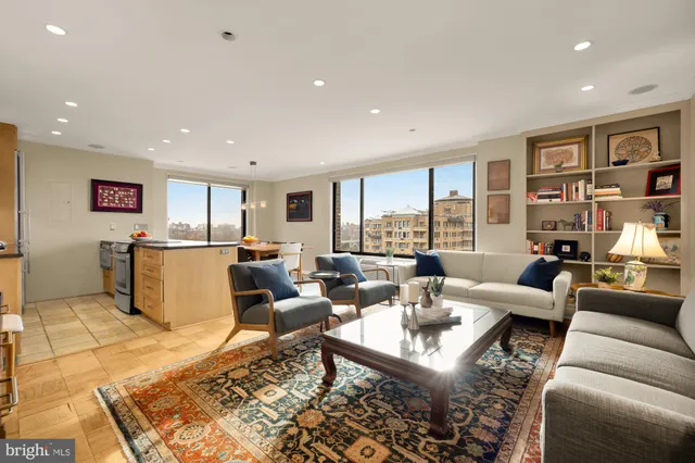 $530,000 | 2501 Calvert Street Northwest, Unit 901, Washington, DC 20008