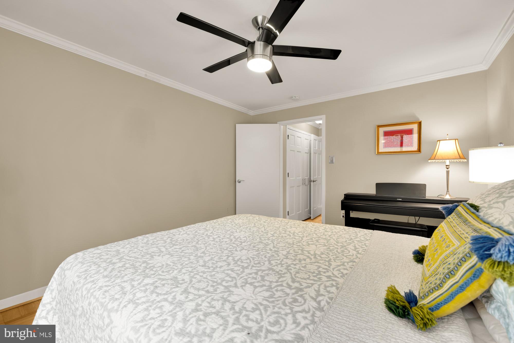 2501 Calvert Street Northwest, Unit 901 Washington, DC 20008 - Photo 15 of 27