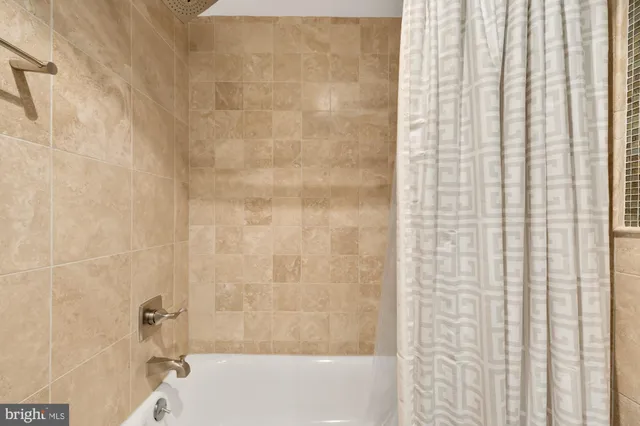 $530,000 | 2501 Calvert Street Northwest, Unit 901, Washington, DC 20008