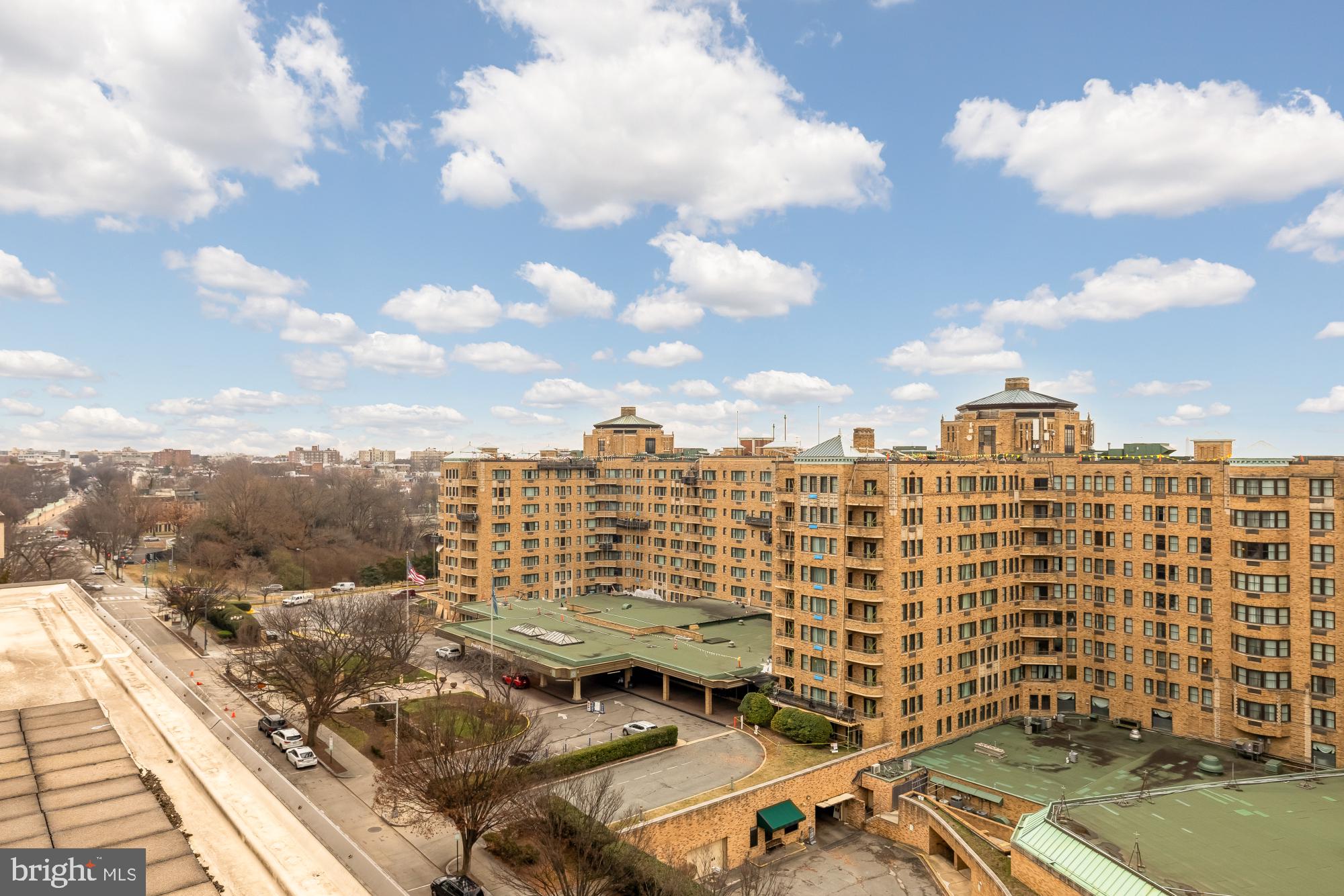 2501 Calvert Street Northwest, Unit 901 Washington, DC 20008 - Photo 21 of 27