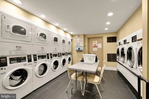 $530,000 | 2501 Calvert Street Northwest, Unit 901, Washington, DC 20008