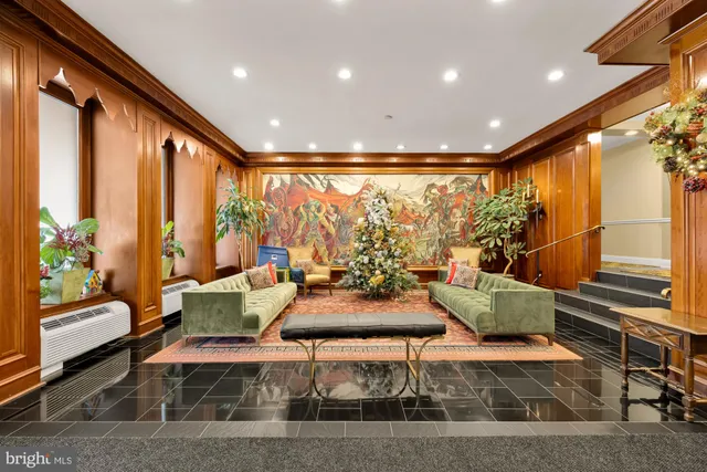 $530,000 | 2501 Calvert Street Northwest, Unit 901, Washington, DC 20008