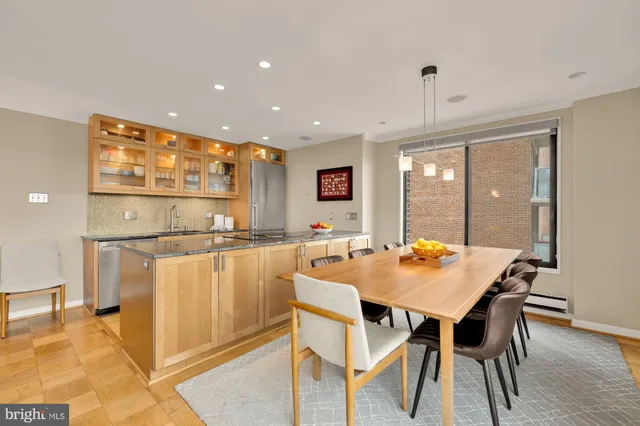 $530,000 | 2501 Calvert Street Northwest, Unit 901, Washington, DC 20008