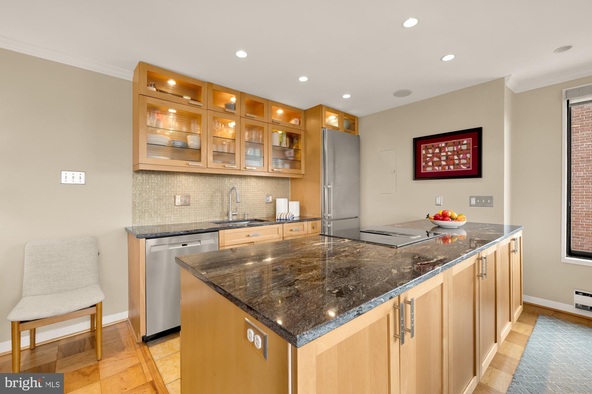 2501 Calvert Street Northwest, Unit 901 Washington, DC 20008 - Photo 7 of 27