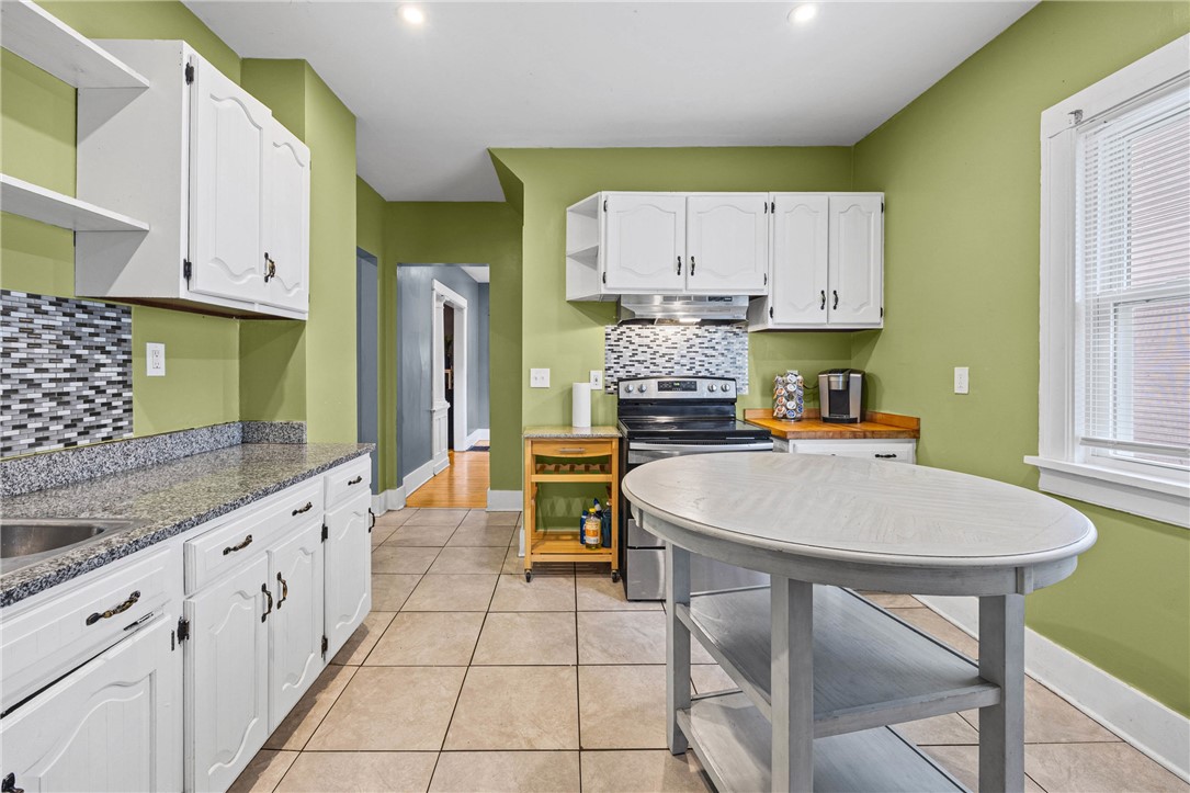 337 Sawyer Street Rochester, NY 14619 - Photo 12 of 24 Gallery Image 12