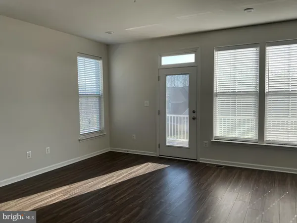 $3,150 | 225 Aspen Road, Unit 101, Stafford, VA 22554