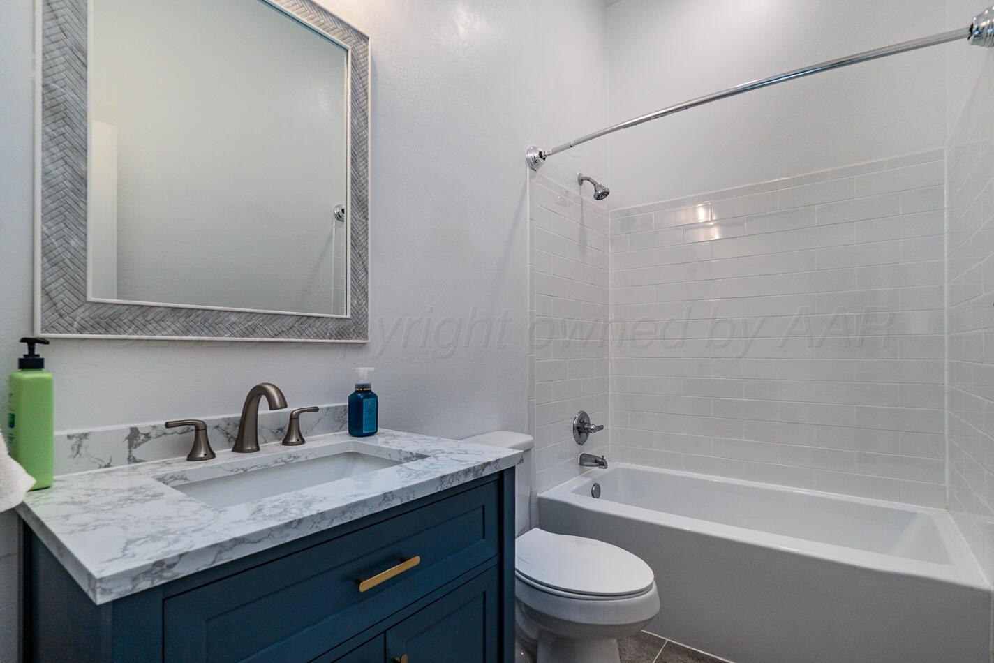 13633 Ariana Road Amarillo, TX 79124 - Photo 32 of 42 Guest Bathroom