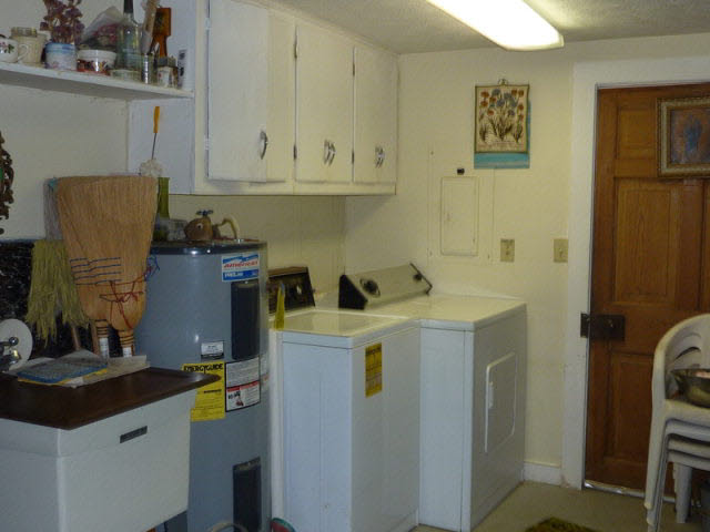210 Wolf Ridge Road Bridgewater, VA 22812 - Photo 6 of 12 a utility room with dryer and washer