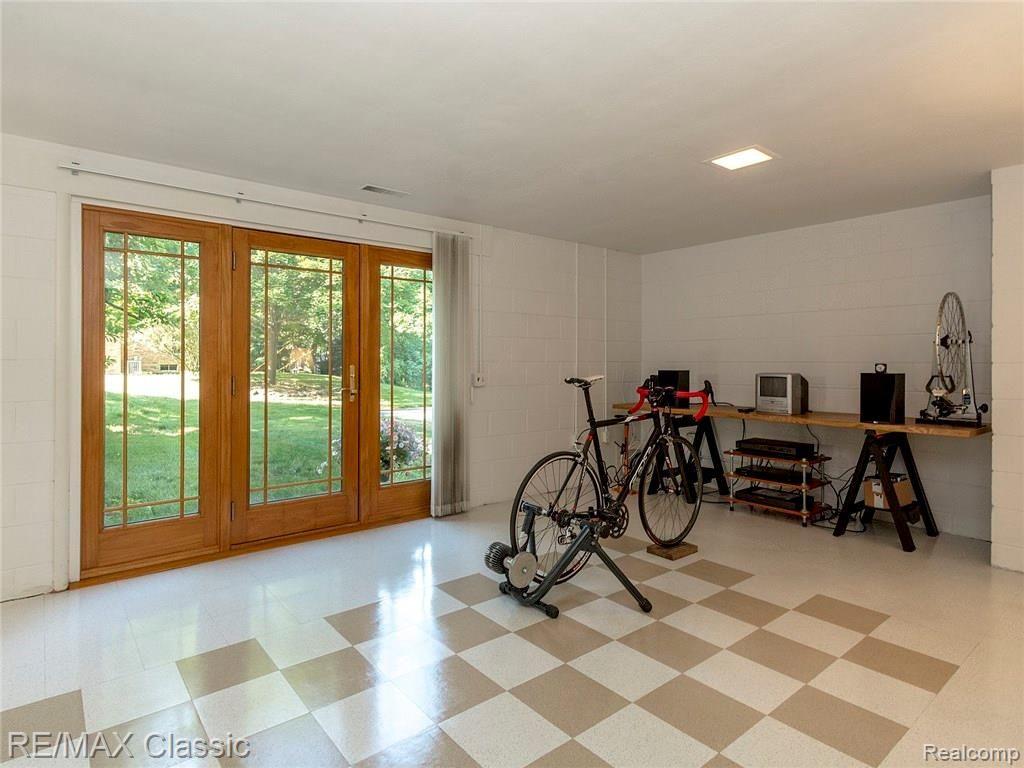 4194 Fieldbrook Road West Bloomfield, MI 48323 - Photo 37 of 43 4194_fieldbrook_int_040.jpg