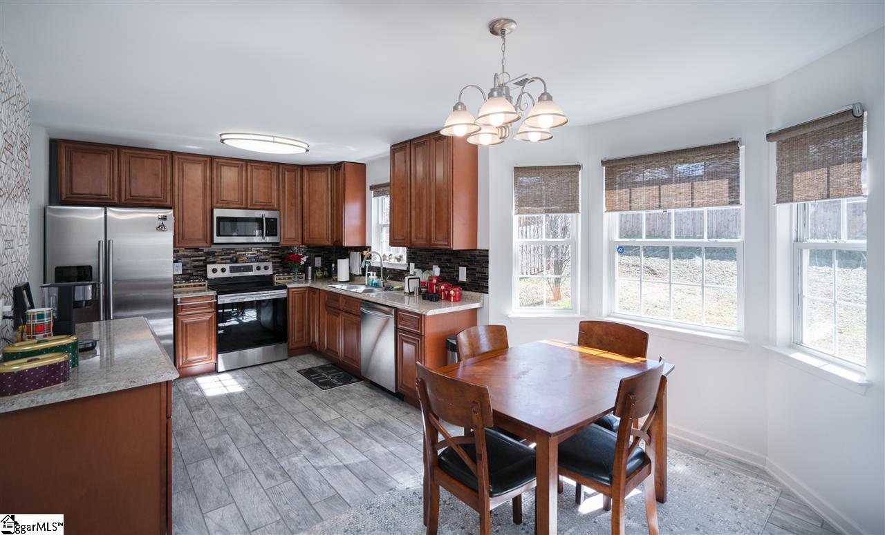 138 Riverdale Road Simpsonville, SC 29680 - Photo 14 of 32 Gallery Image 14