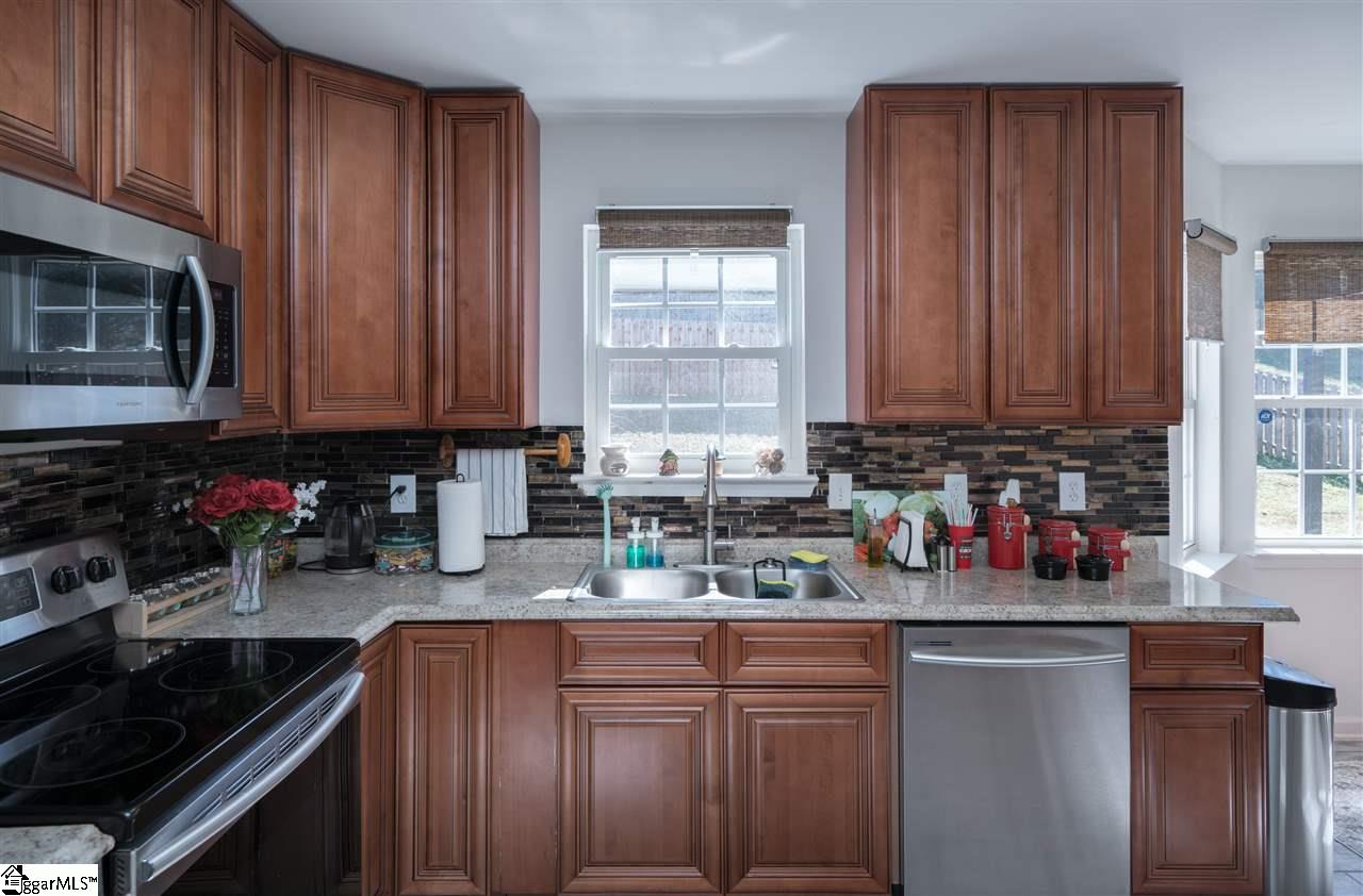 138 Riverdale Road Simpsonville, SC 29680 - Photo 17 of 32 Gallery Image 17