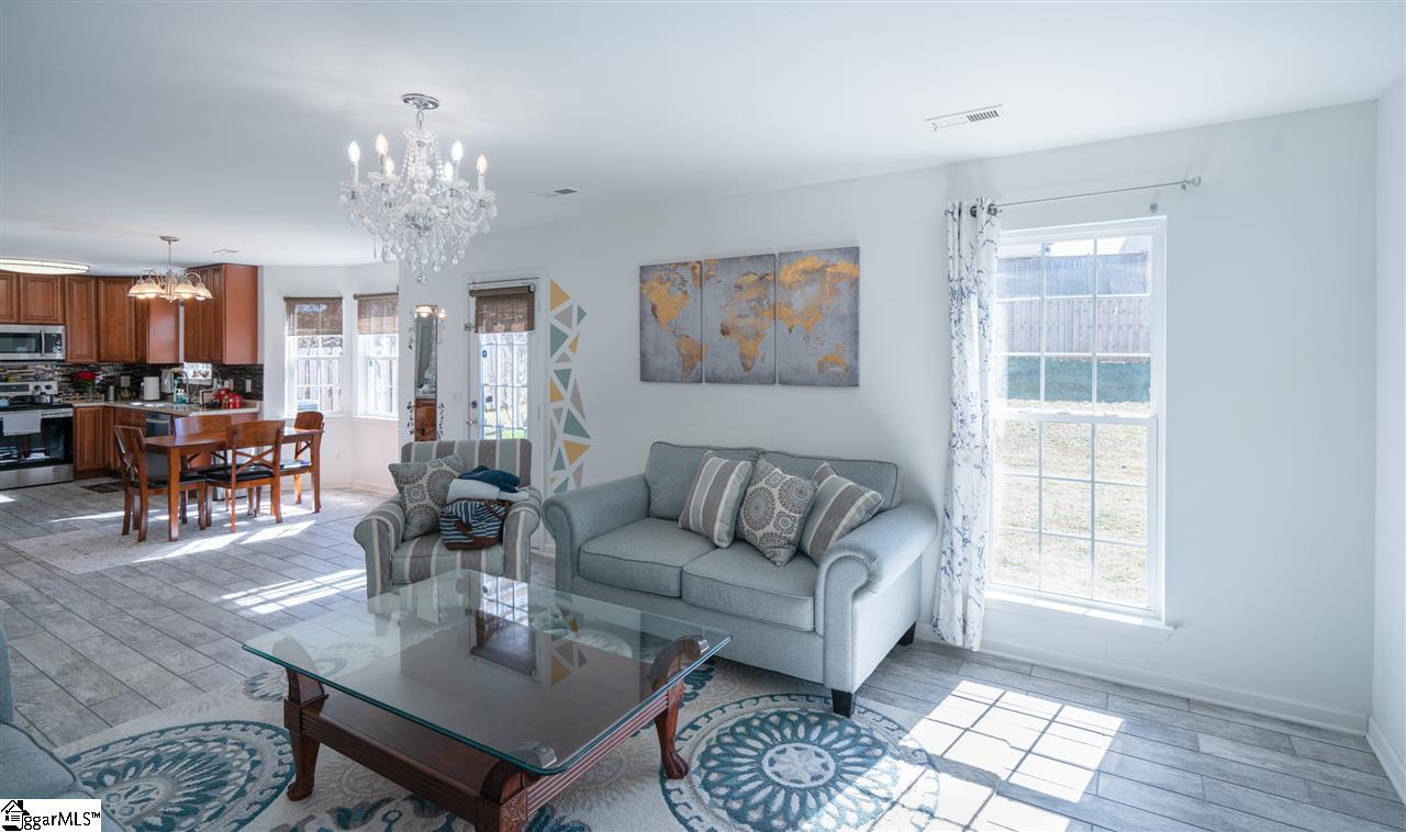 138 Riverdale Road Simpsonville, SC 29680 - Photo 10 of 32 Gallery Image 10