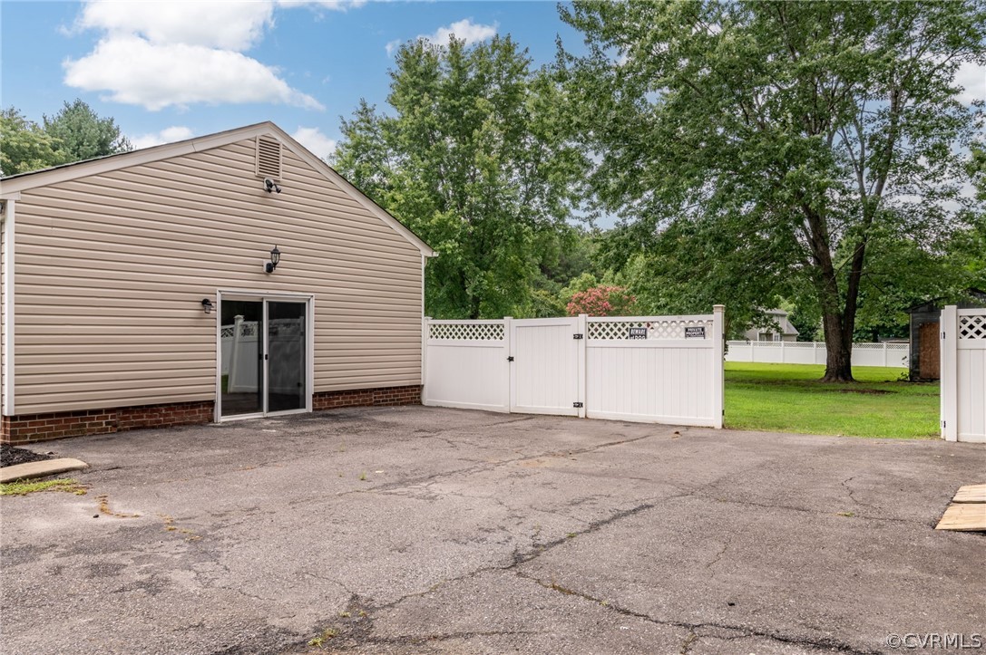 12210 Old Stage Road Prince George, VA 23875 - Photo 27 of 34 Gallery Image 27
