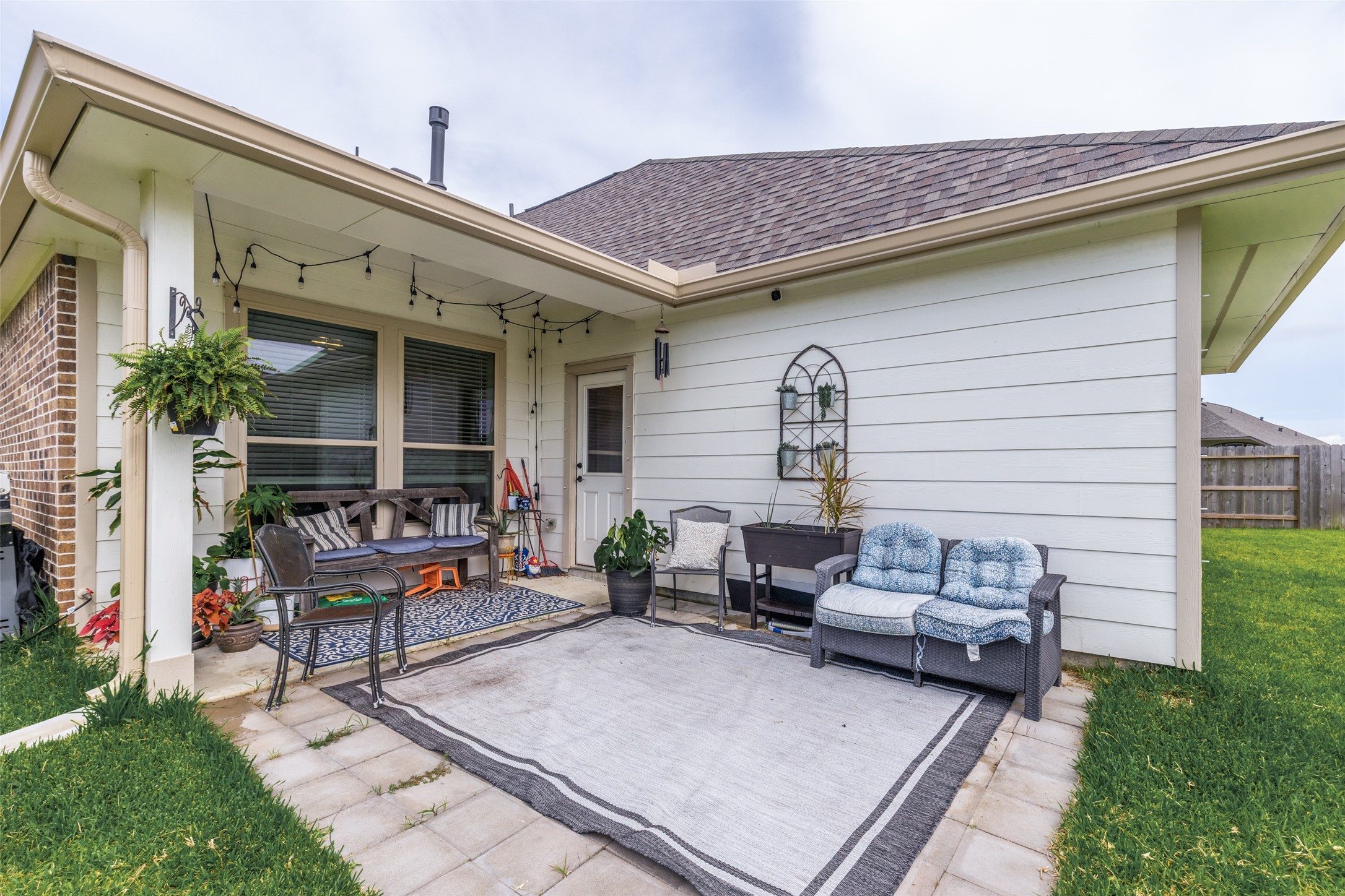 1902 Middle Pass Lane Angleton, TX 77515 - Photo 22 of 25