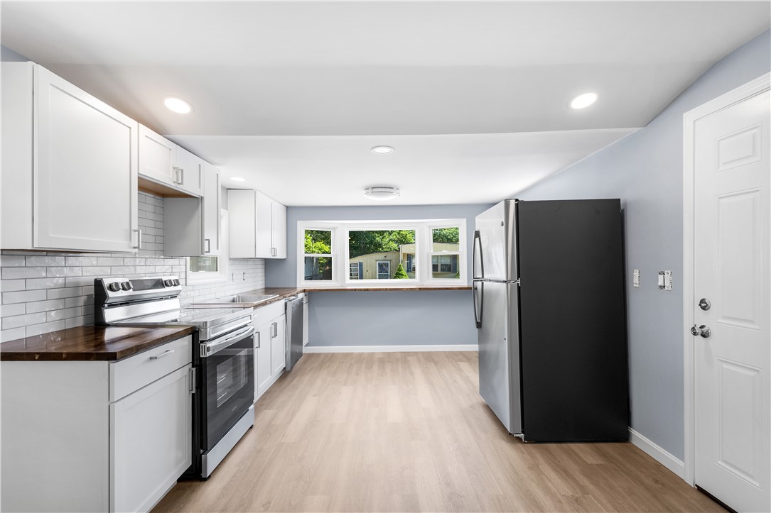 8 Ln 4 Coventry, RI 02816 - Photo 3 of 19