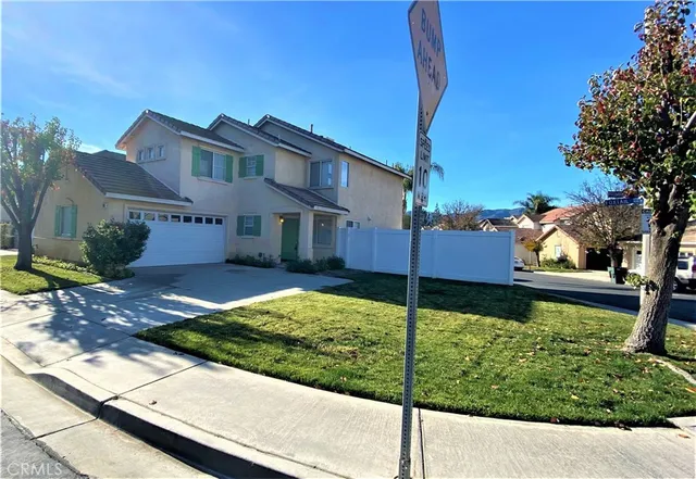 $3,400 | 934 Primrose Lane, Corona, CA 92878