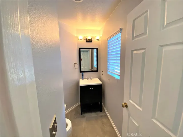 $3,400 | 934 Primrose Lane, Corona, CA 92878