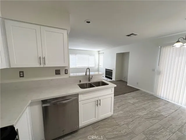 $3,400 | 934 Primrose Lane, Corona, CA 92878