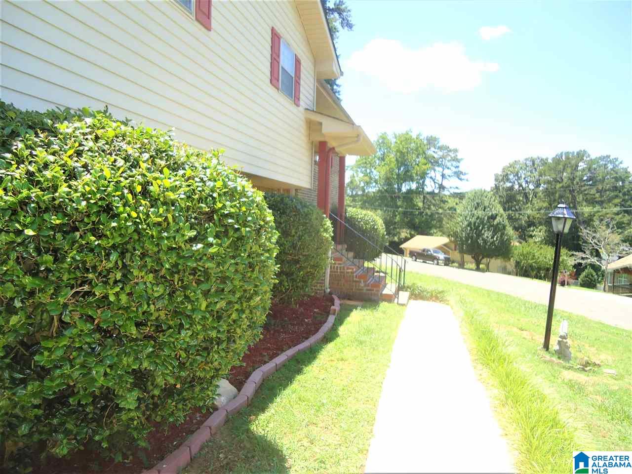 909 Windover Road Birmingham, AL 35215 - Photo 5 of 29