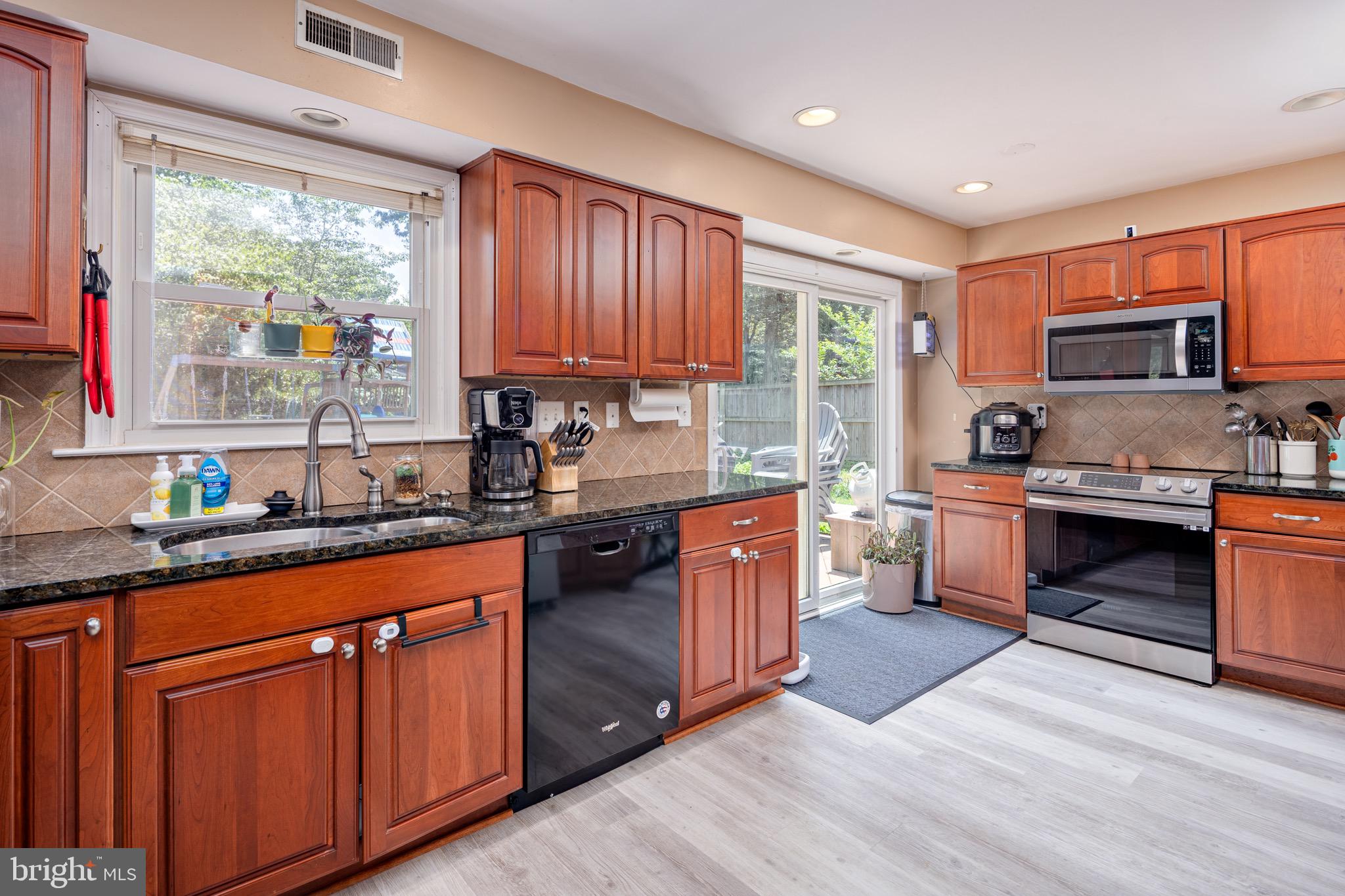 1794 Rochester Street Crofton, MD 21114 - Photo 11 of 40 Gallery Image 11