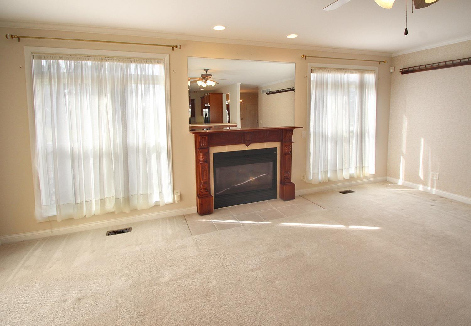 935 White Oak Road Cincinnati, OH 45245 - Photo 5 of 28 Gallery Image 5