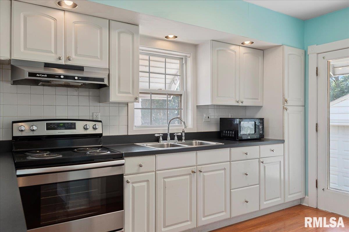 2049 North 7th Street Springfield, IL 62702 - Photo 11 of 45