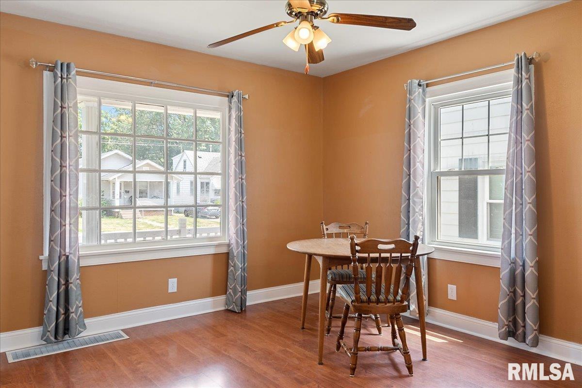 2049 North 7th Street Springfield, IL 62702 - Photo 17 of 45