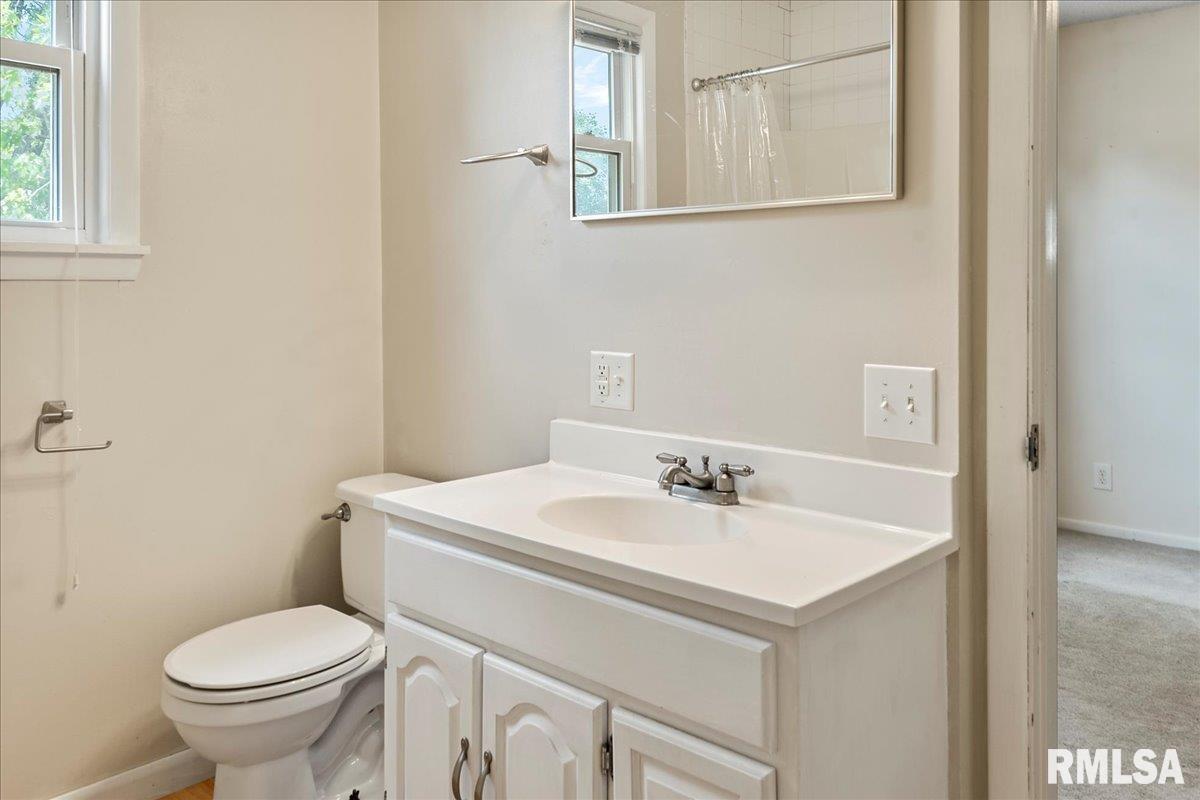 2049 North 7th Street Springfield, IL 62702 - Photo 27 of 45