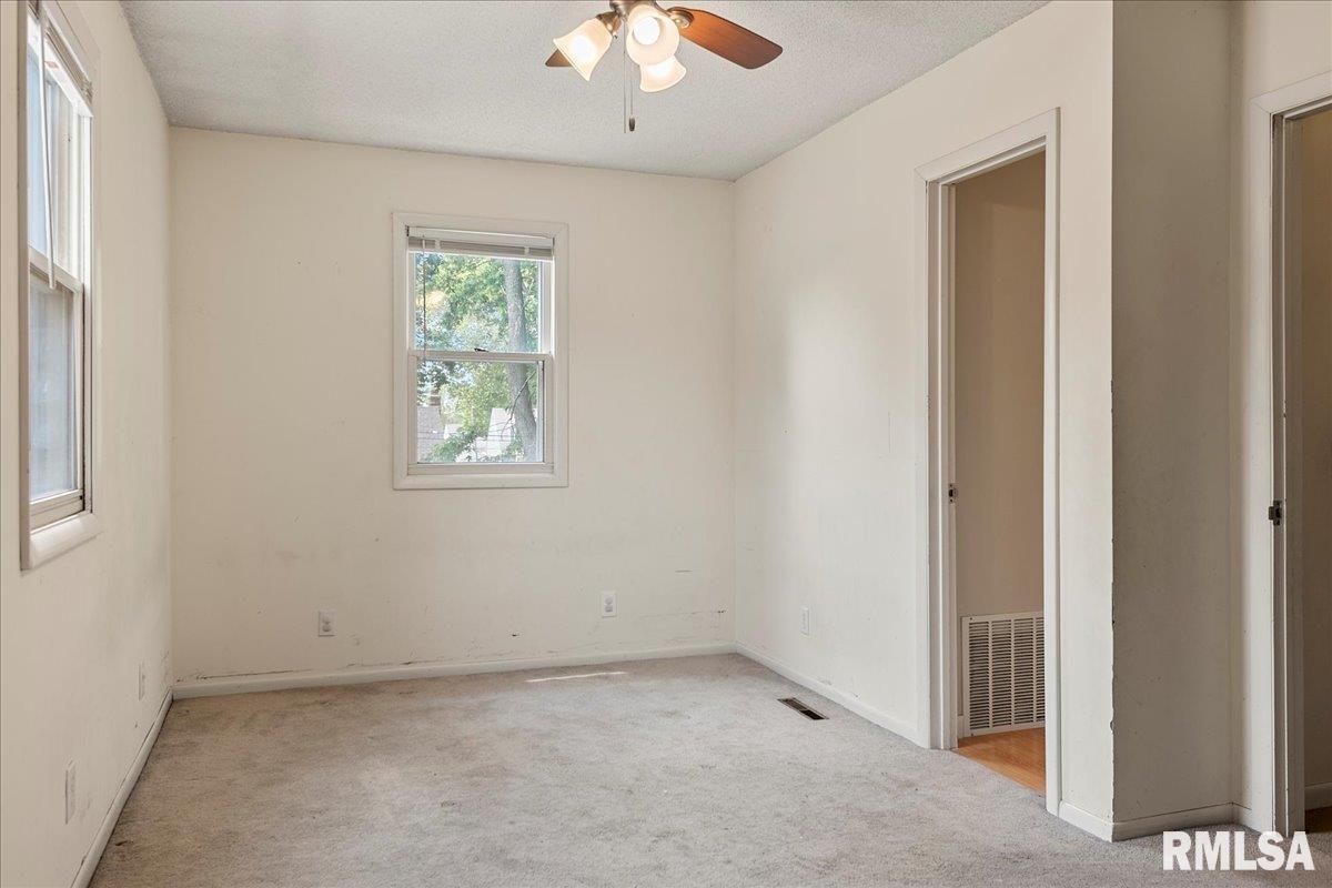 2049 North 7th Street Springfield, IL 62702 - Photo 29 of 45