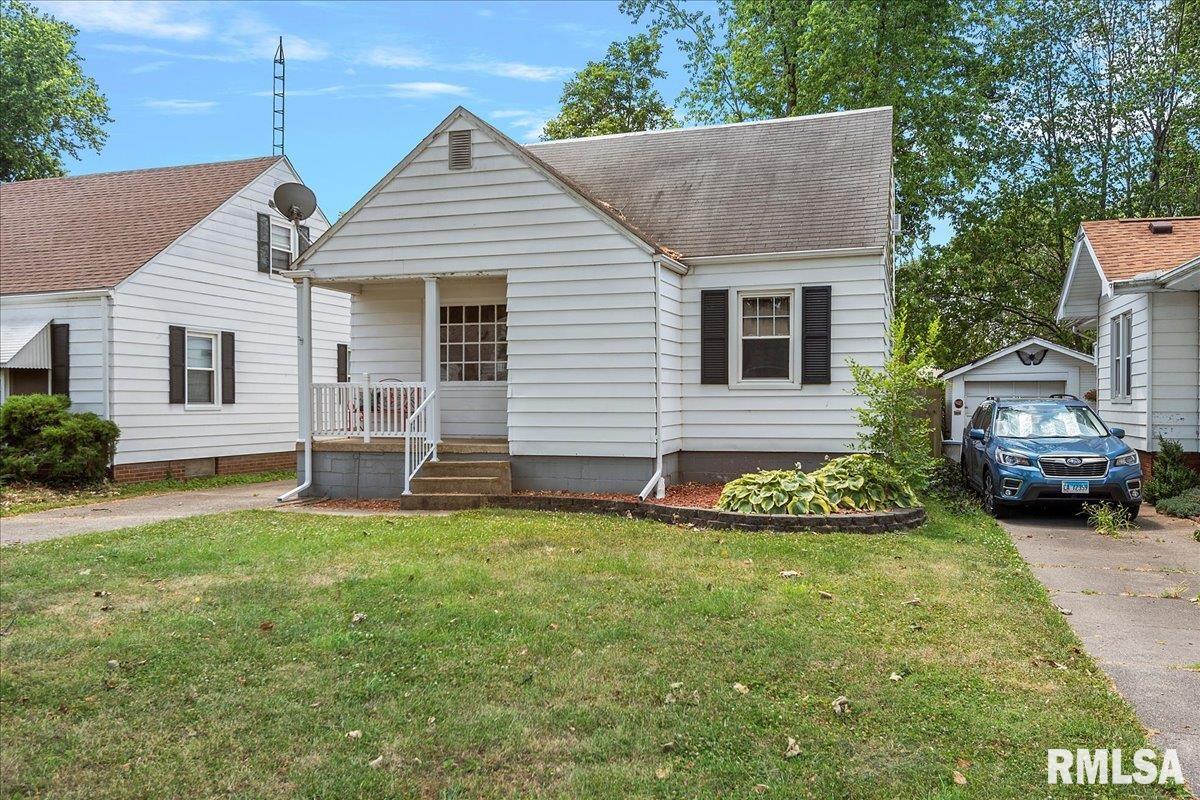 2049 North 7th Street Springfield, IL 62702 - Photo 3 of 45
