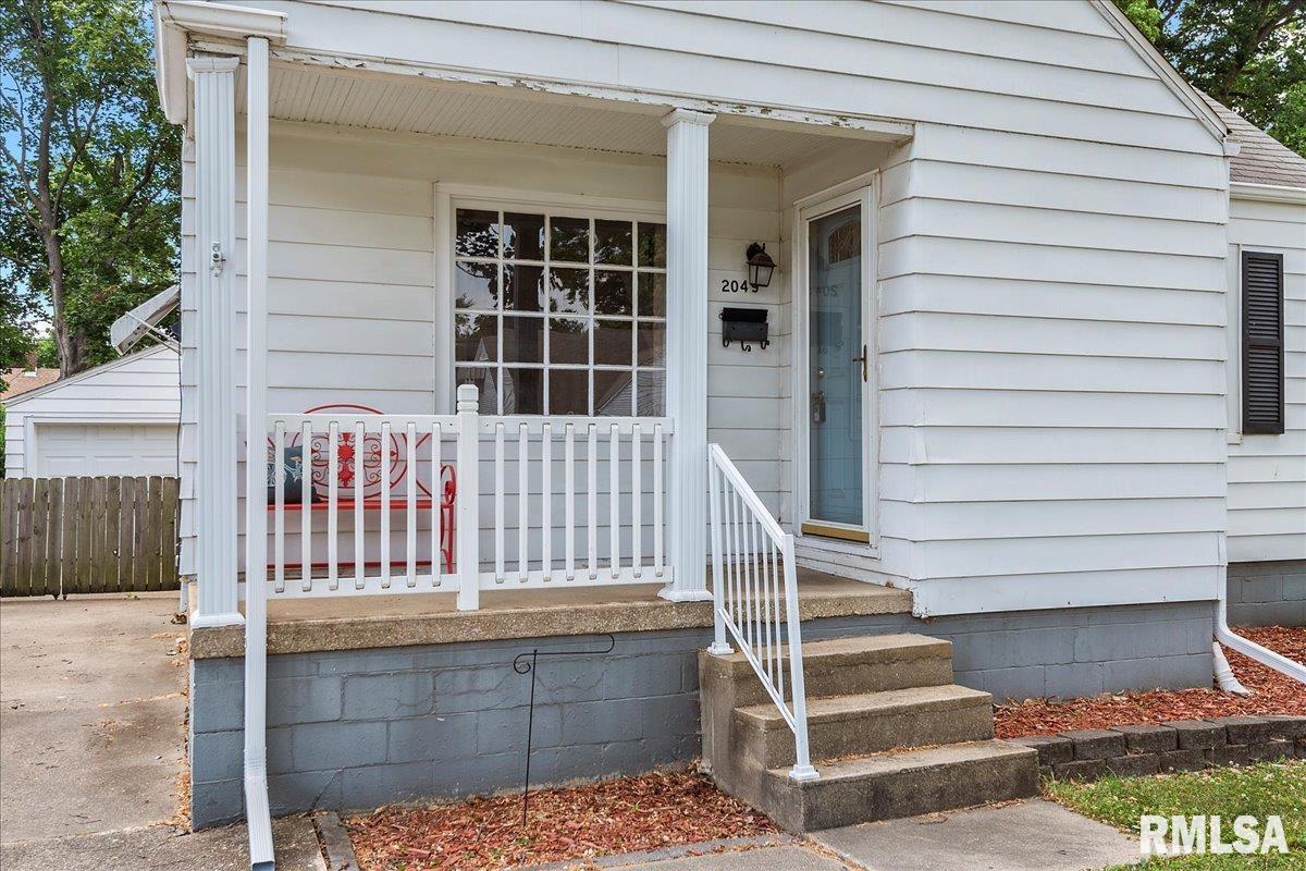 2049 North 7th Street Springfield, IL 62702 - Photo 4 of 45