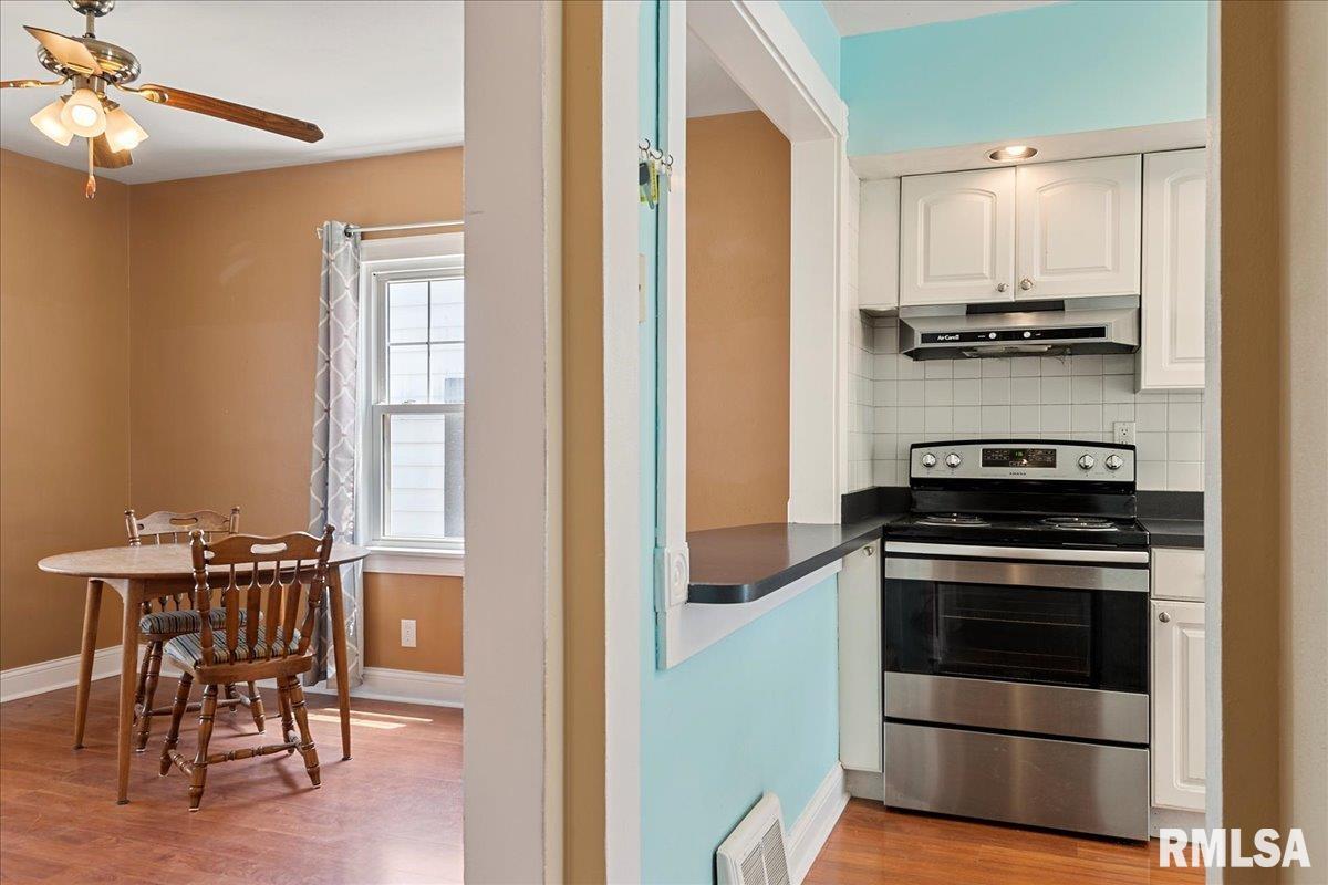 2049 North 7th Street Springfield, IL 62702 - Photo 10 of 45