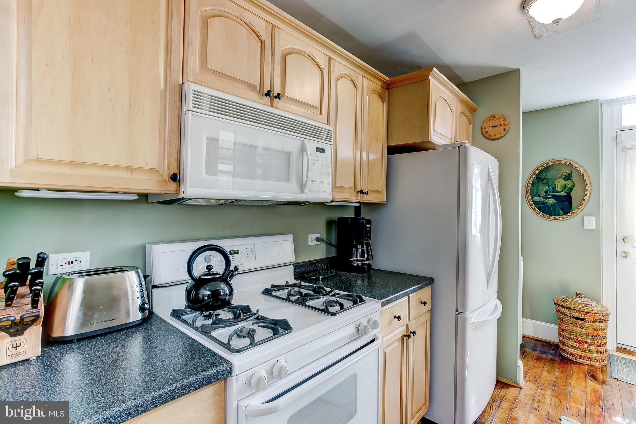 1213 Riverside Avenue Baltimore, MD 21230 - Photo 9 of 52