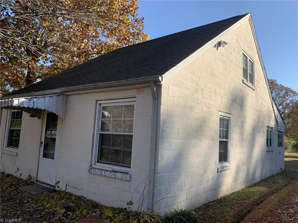 1734 Sharpe Road Burlington, NC 27217 - Photo 17 of 19 Gallery Image 17