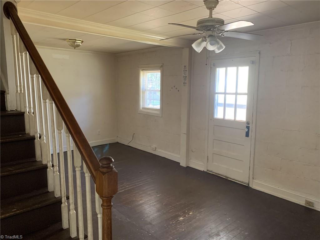1734 Sharpe Road Burlington, NC 27217 - Photo 4 of 19 Gallery Image 4